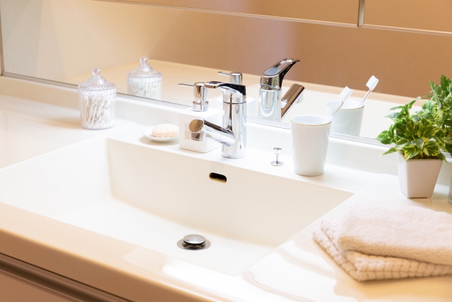 洗面台の水漏れトラブル発生時の応急処置と修理手順