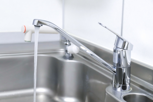 蛇口の水漏れ原因と修理方法を徹底解説！初心者向けガイド